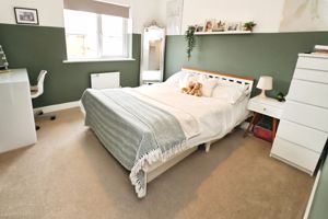 RUBENS CLOSE- click for photo gallery